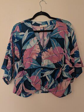 Lovestitch Island Dreams Short Sleeve Crop, Size L